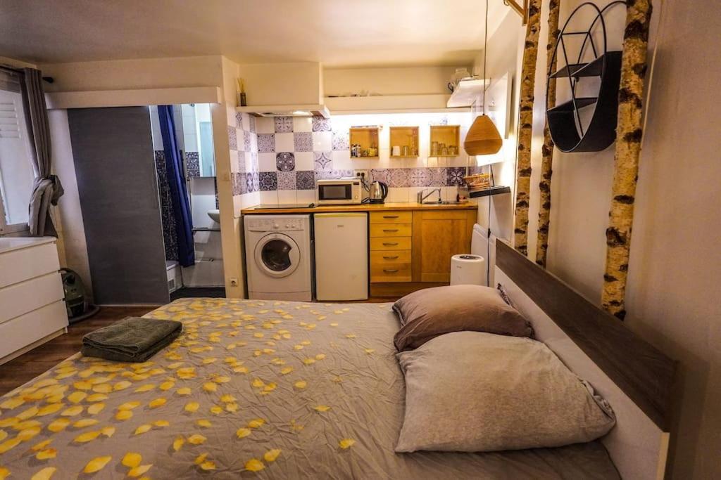 Cozy Studio In The Heart Of Paris Eksteriør billede